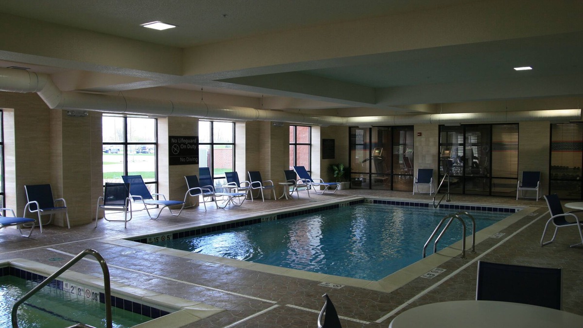 Chesterfield Hotel | Hampton Inn & Suites Detroit/Chesterfield Township