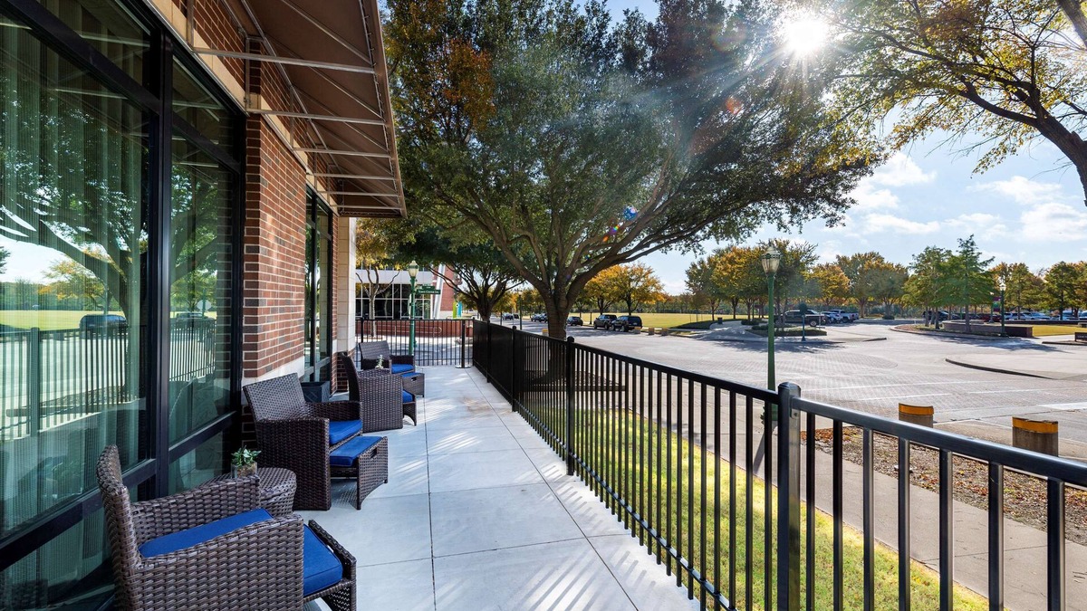 Keller Hotel | Hampton Inn & Suites Keller Town Center