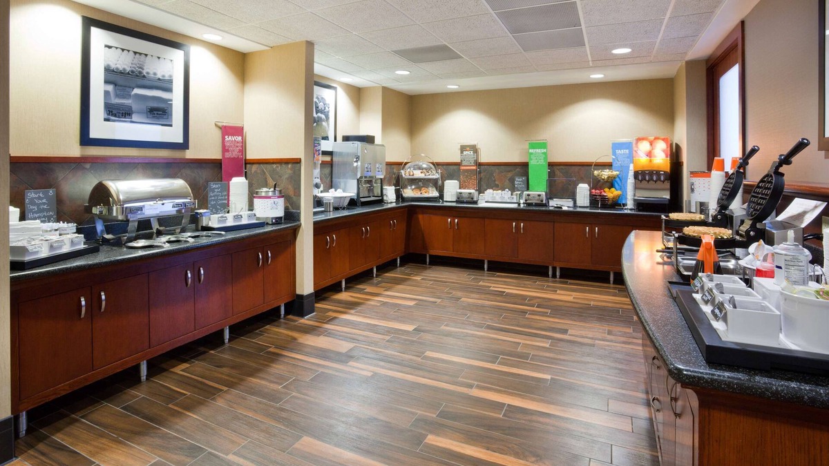 Lino Lakes Hotel | Hampton Inn & Suites Lino Lakes