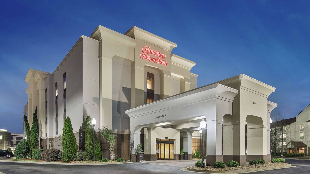 Macon Hotel | Hampton Inn & Suites Macon I-75 North