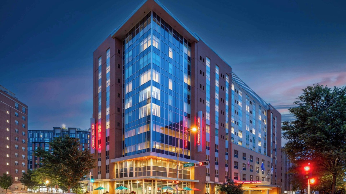 Madison Hotel | Hampton Inn & Suites Madison/Downtown