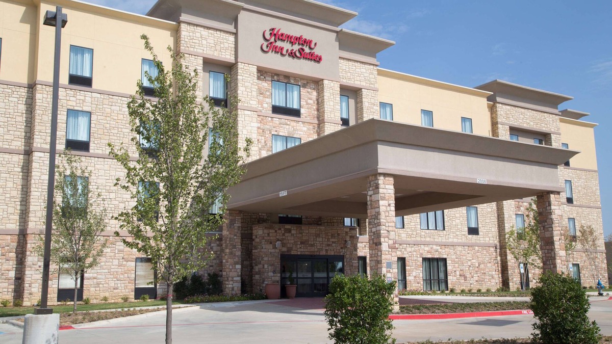 McKinney Hotel | Hampton Inn & Suites McKinney