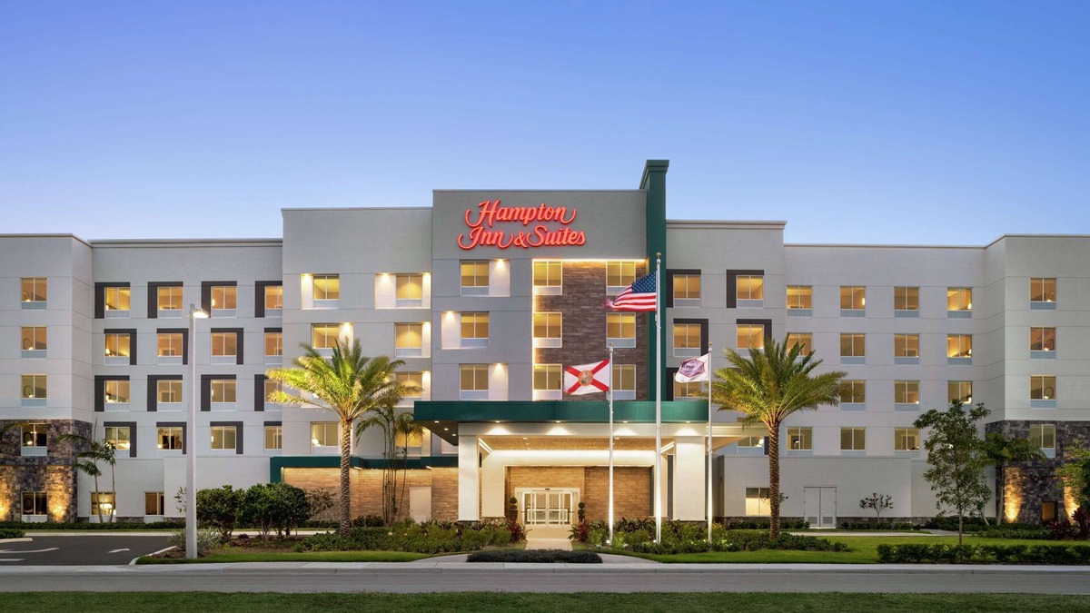 Country Walk Hotel | Hampton Inn & Suites Miami Kendall