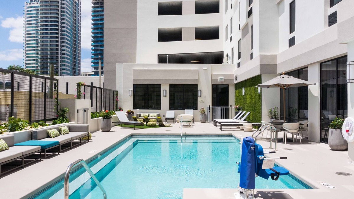 Midtown Hotel | Hampton Inn & Suites Miami Wynwood Design District