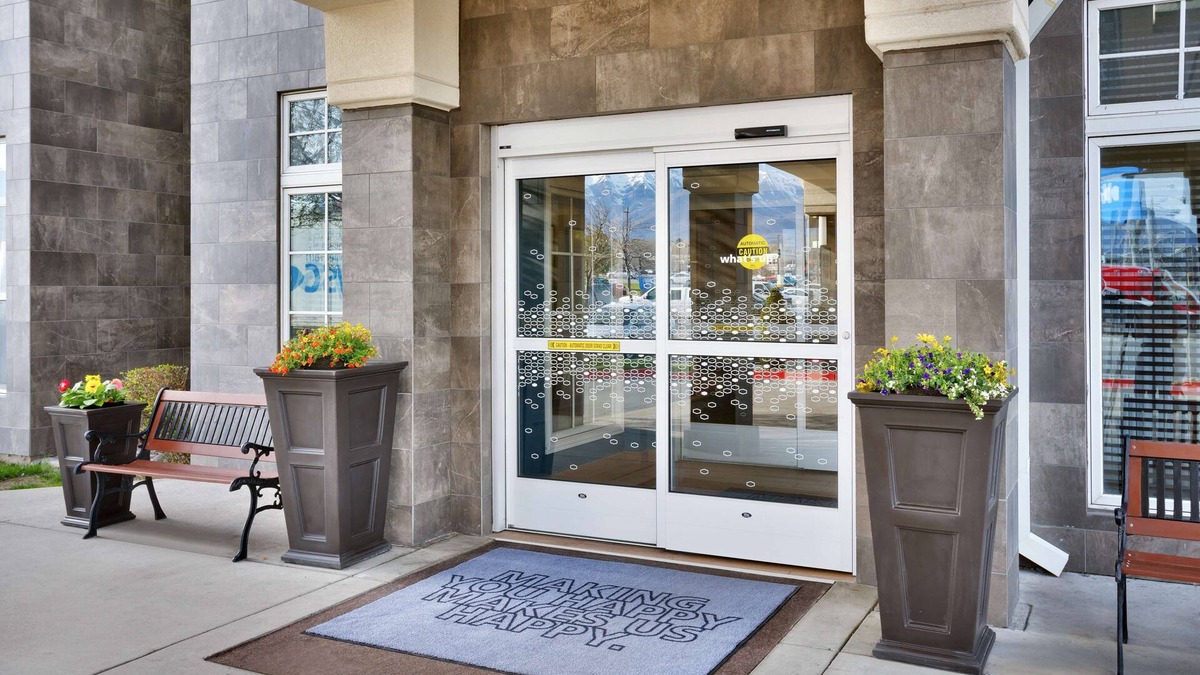 Lakeview Hotel | Hampton Inn & Suites Orem