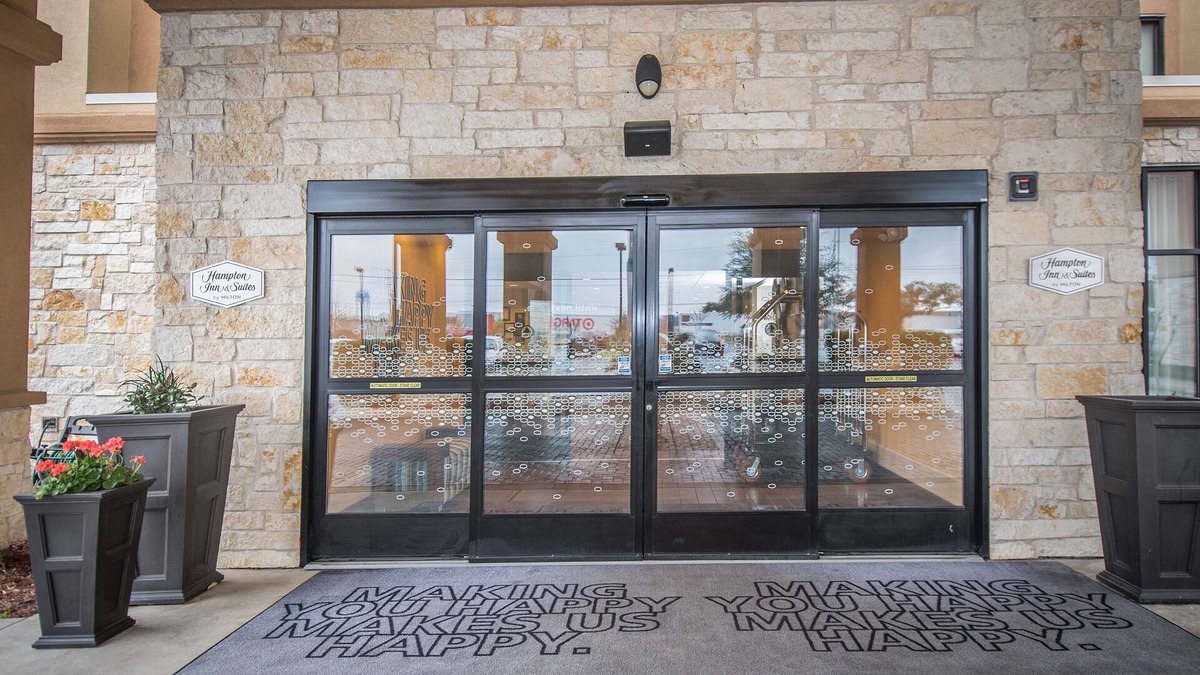 Selma Hotel | Hampton Inn & Suites Selma-San Antonio-Randolph AFB Texas
