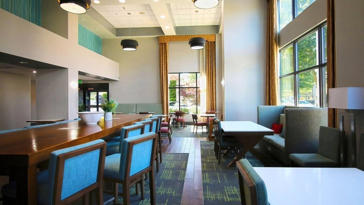 South End Hotel | Hampton Inn & Suites Tacoma