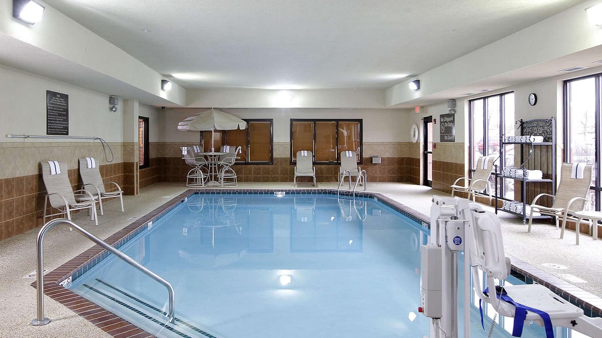 Waterloo Hotel | Hampton Inn Waterloo Cedar Valley