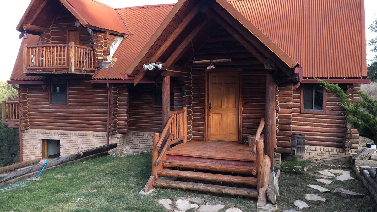 Columbus Cabin | Hand Built Log Cabin in Ponderosa Forest