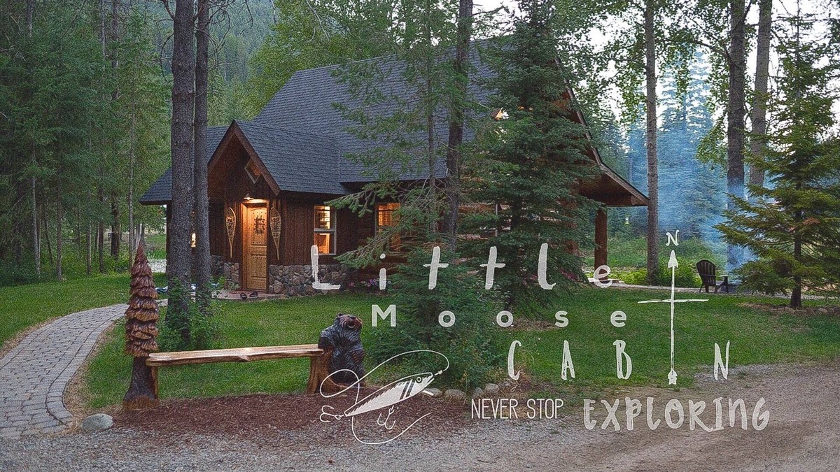 Sinclair Cabin | Handcrafted Riverfront Log Cabin