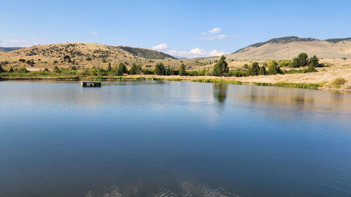 Alder Cabin | Hangman’s Guest Ranch - Tanager Cabin. Entire cabin by historic Virginia City