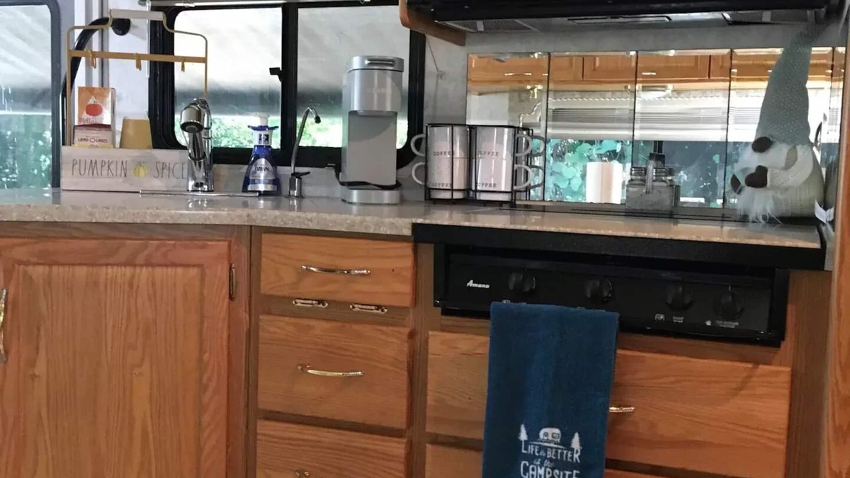 Seneca House | Hanover Haven Motorhome