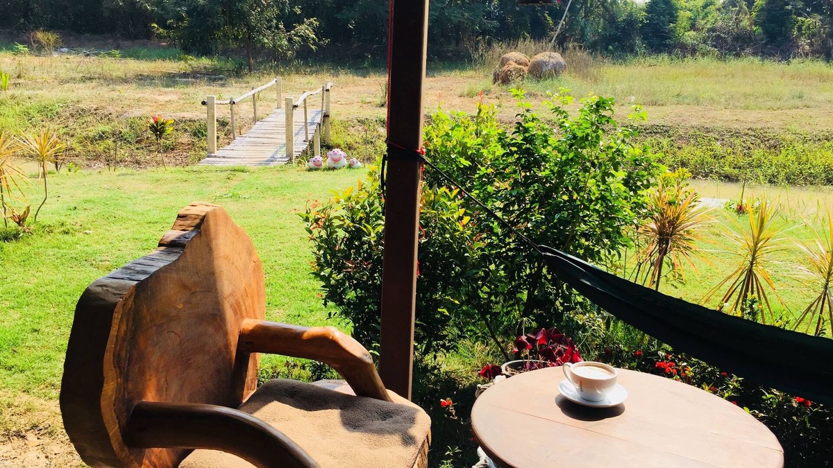 Doem Bang Nang Buat Hotel | Happy Hamlets Resort