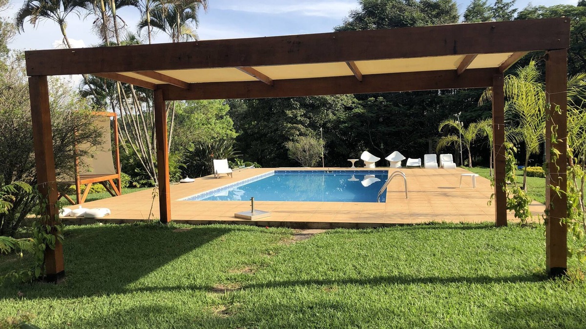 Itu House | Haras with generous leisure area, farm animals and complete infrastructure.