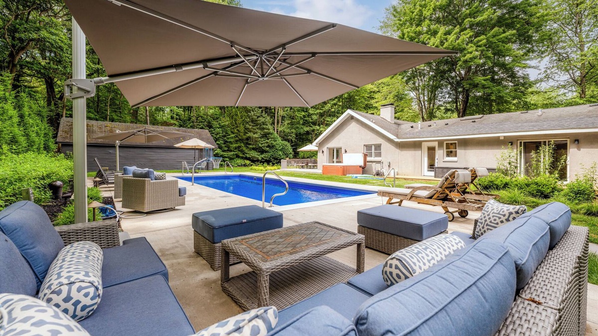 Harbert House | Harbert Hideaway - A short walk to the beach with private pool and hot tub.
