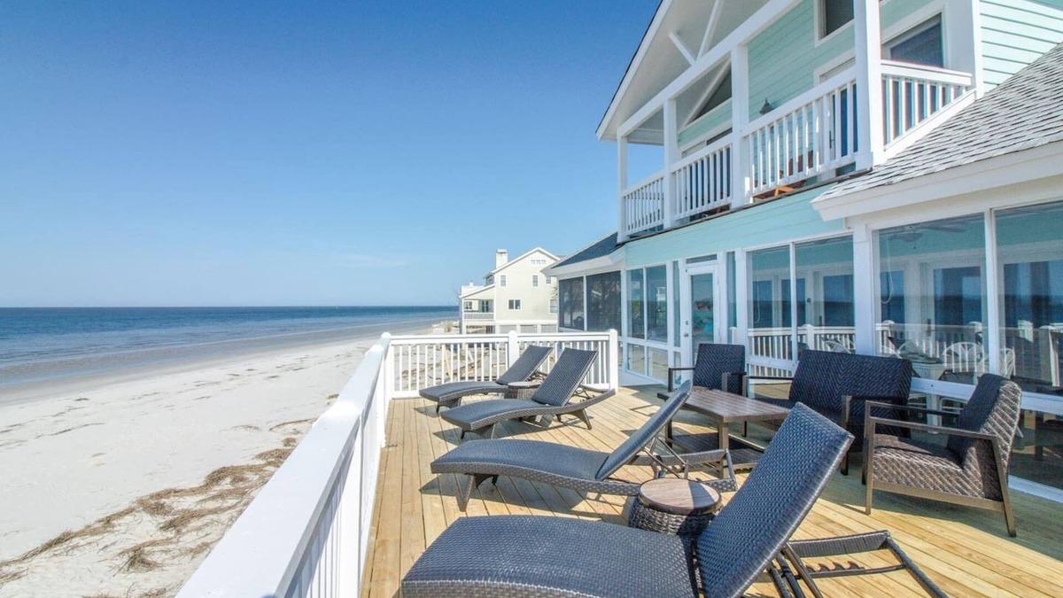 Beachwalk House | Harbor Point Ocean Front Beach Estate