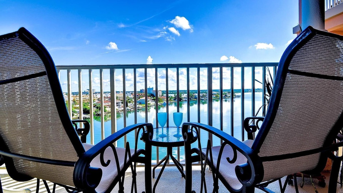 Clearwater Beach Condo | Harborview Grande 705 Bay Front Condo