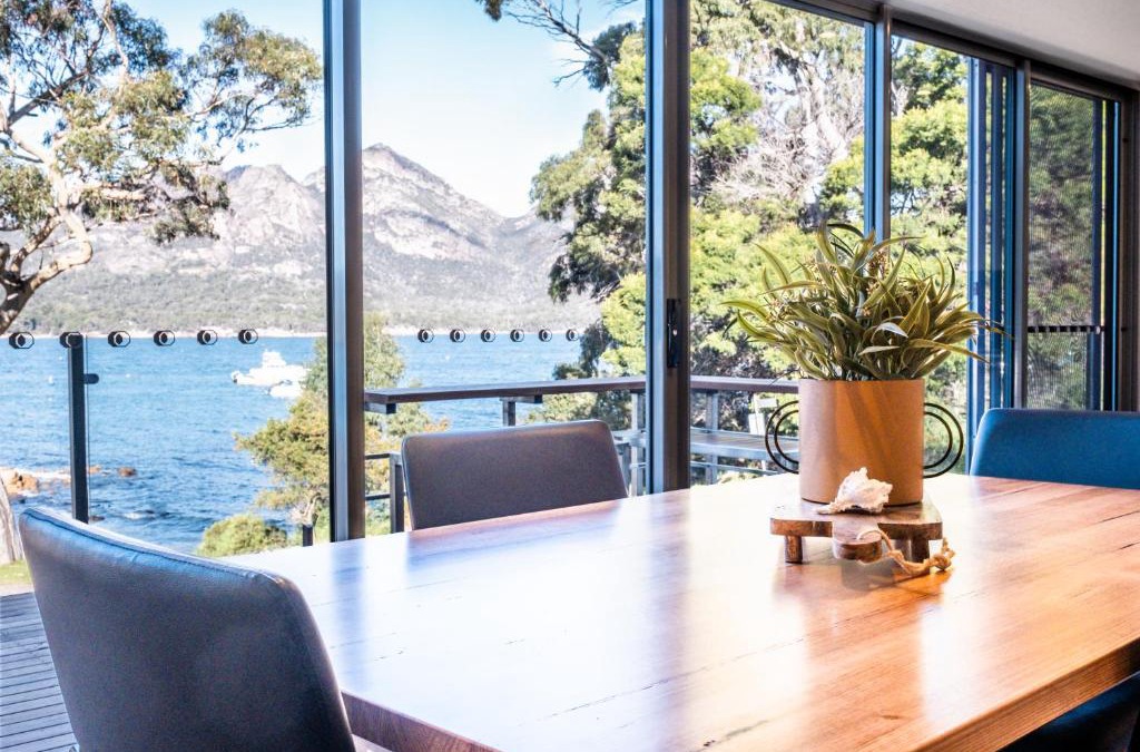 Coles Bay House | Harbour Master