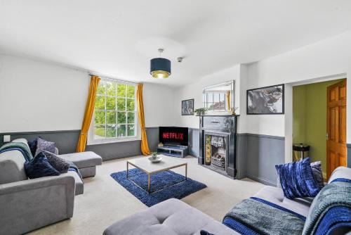 Bristol Floating Harbour Apartment | Harbourside Heaven in Bristol - Sleeps 8