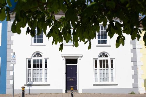 Aberaeron House | Harbourside luxury house