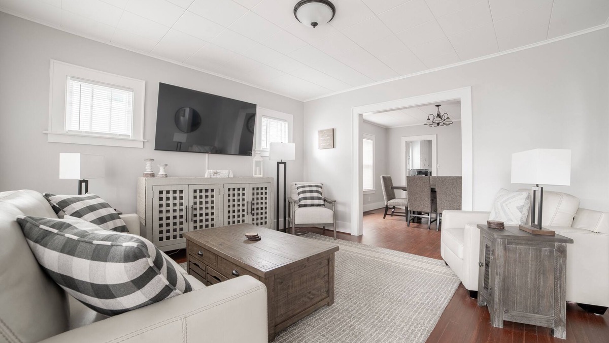 Syracuse Apartment | HardingBNB First Floor