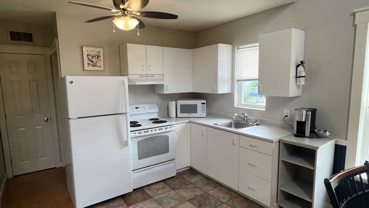 Shediac Cottage | Hardy's Parlee Beach Chalet #5