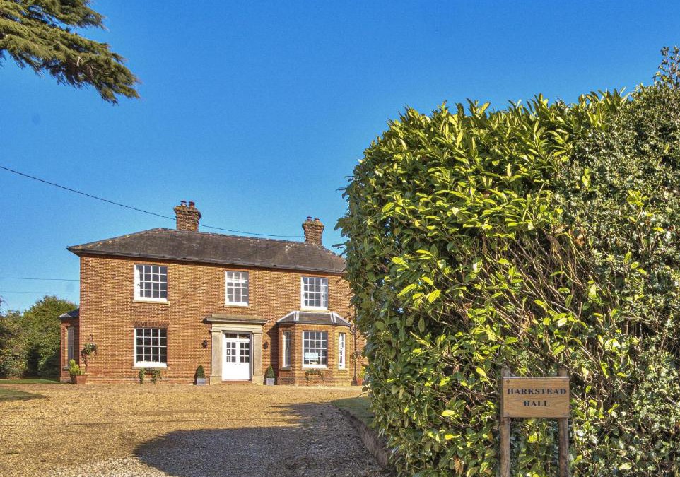 Ipswich House | Harkstead Hall By Group Retreats