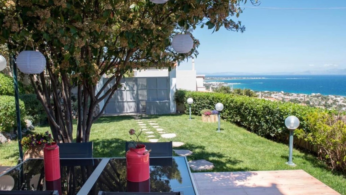 Paralias Apartment | Harris elegant house superb sea view near airport