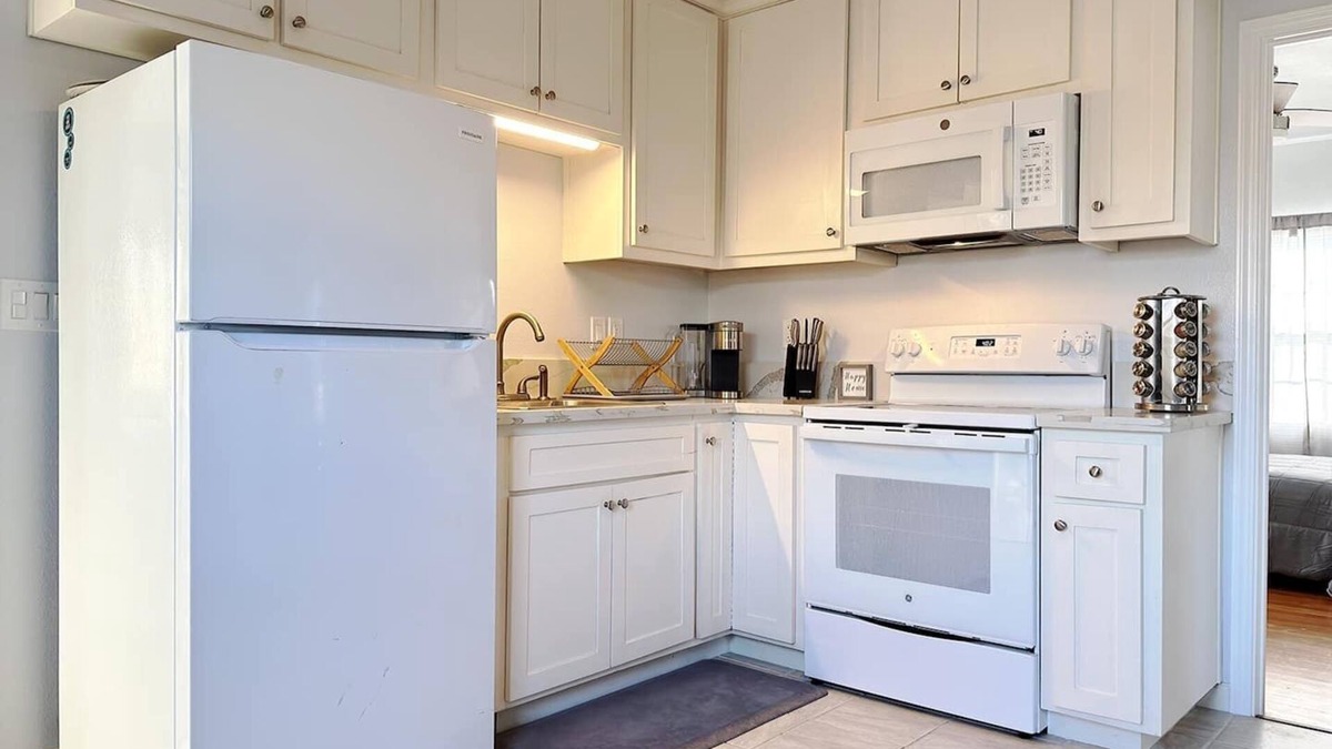 Visalia House | Harrison Ranch/HR4 on Visalia Main Road Mooney