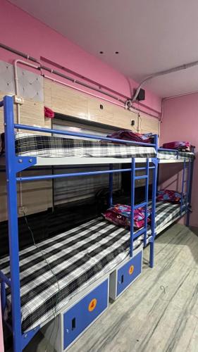 Dwaraka Nagar Hotel | Harsha Sri Dormitory