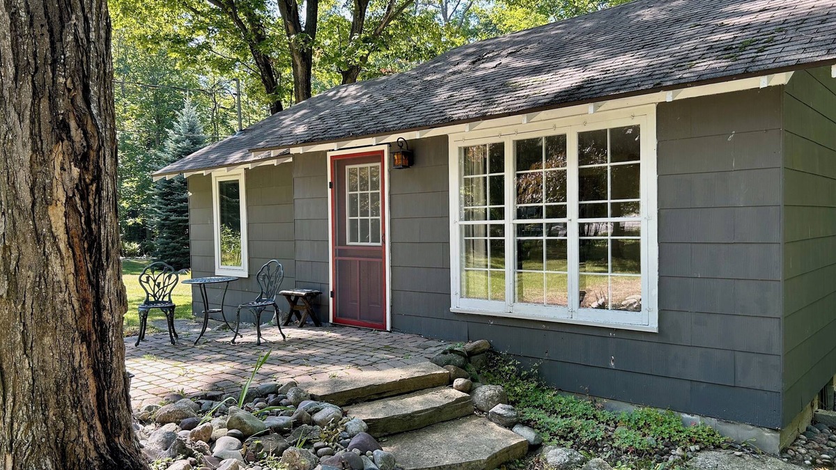 Good Hart House | Hart and Soul: 2 BR, 1 BA House in Harbor Springs, Sleeps 4