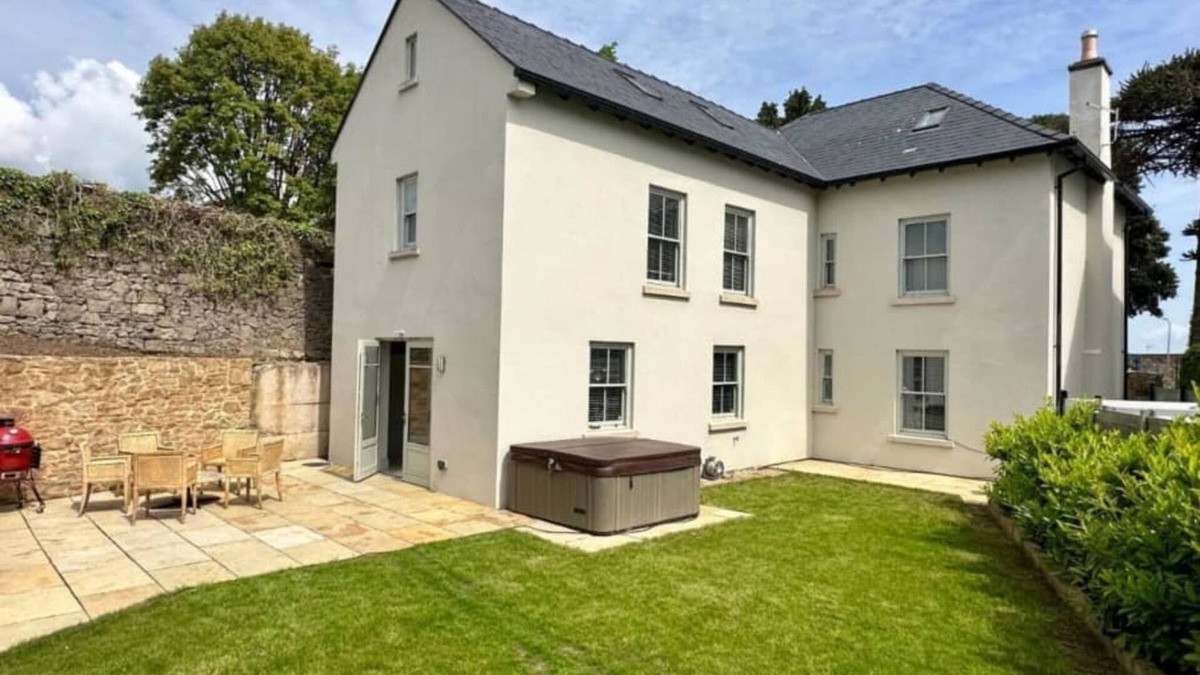 Chepstow Villa | Harvax House