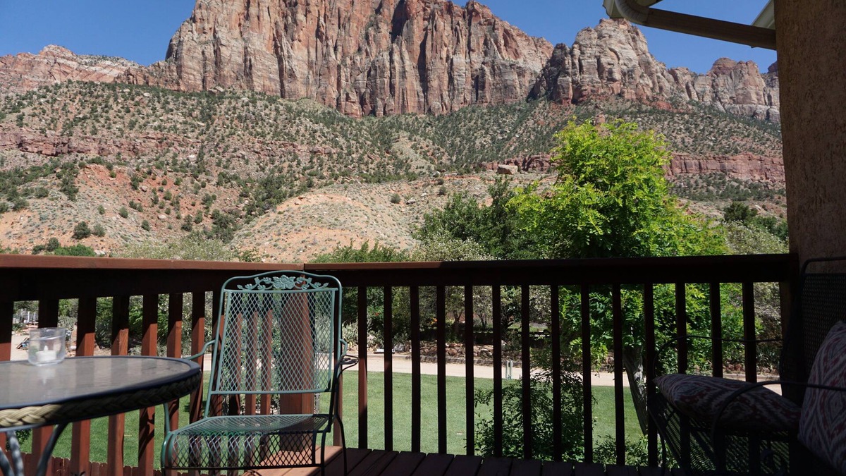 Zion National Park South Entrance House | Harvest House Bed & Breakfast