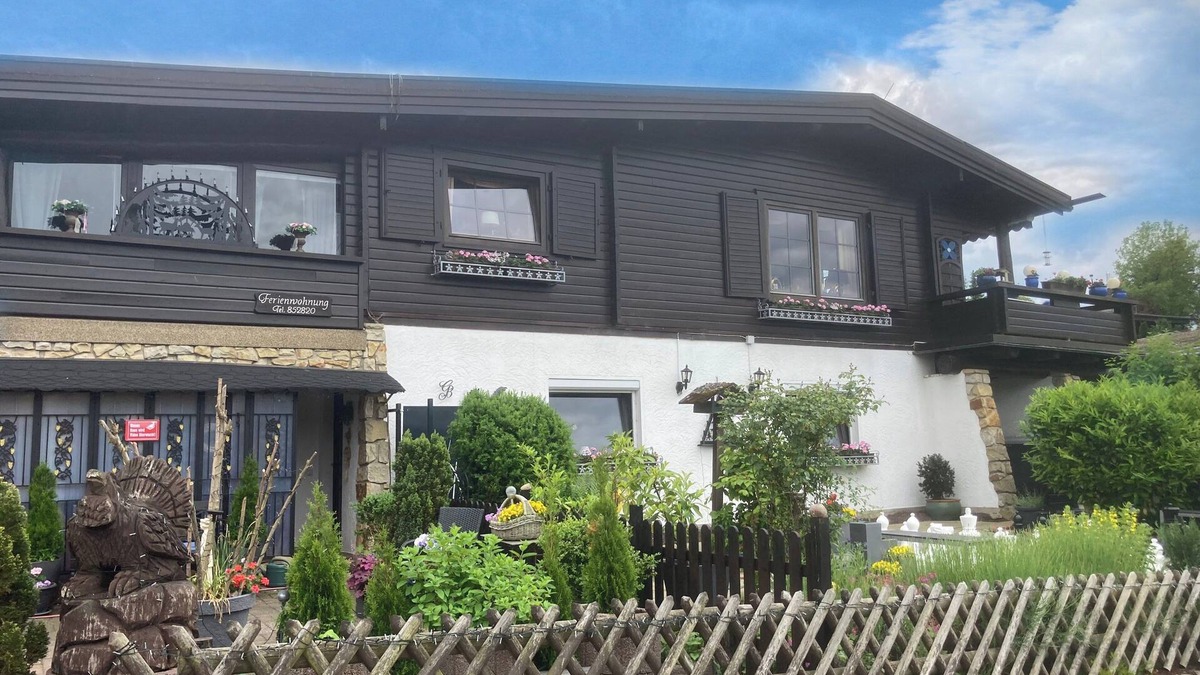 Barbis Apartment | Harzer Bergblick *ALL INCLUSIVE* 120sqm up to 10 pers. - sauna and whirlpool