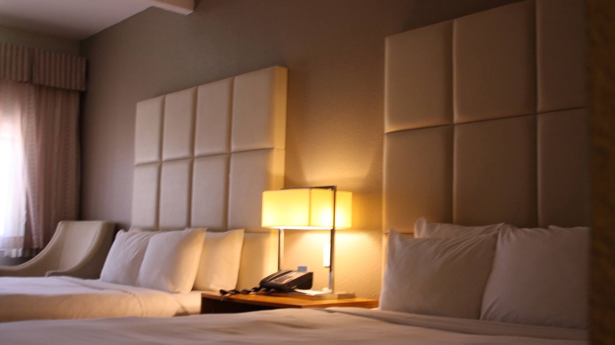 Mexican Hat Hotel | Hat Rock Inn