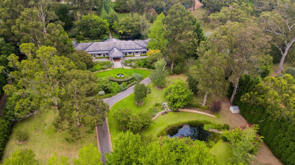 Bowral House | Hathaway - resort style getaway