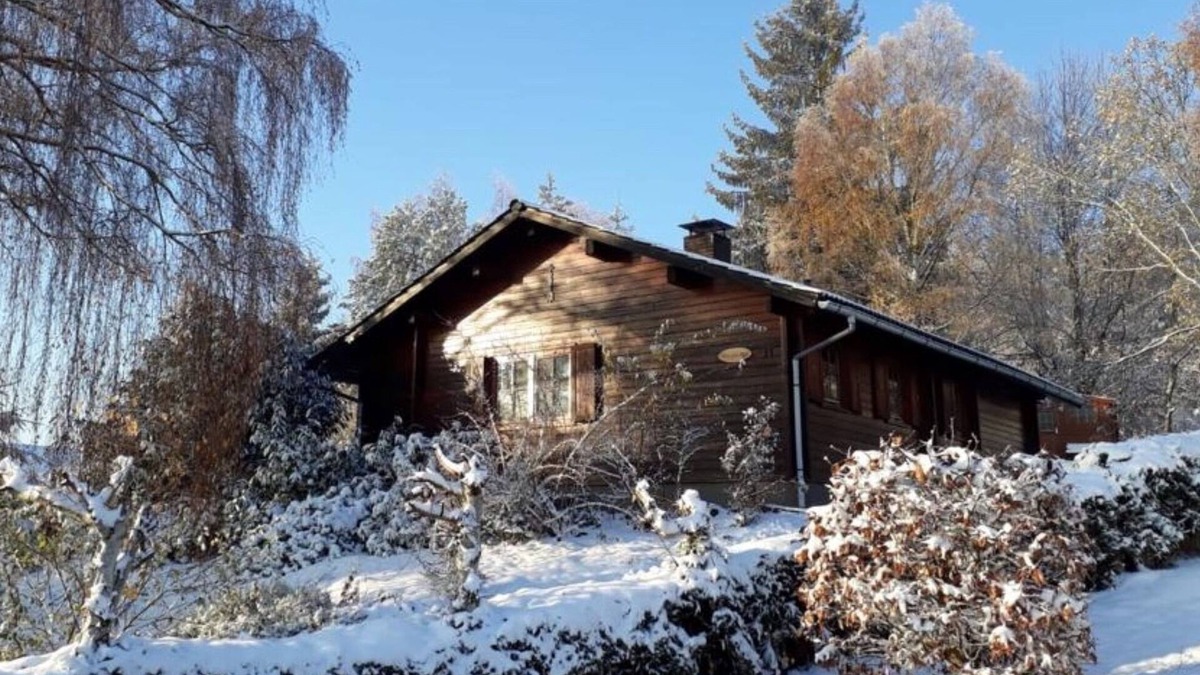 Bromskirchen Cabin | 'Haus Frei Wald', 6-person Norwegian log cabin Sauerland