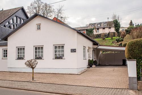 Idar-Oberstein Apartment | Haus Helga
