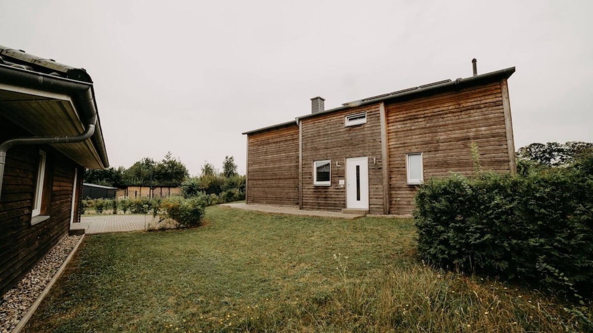 Zarrentin am Schaalsee House | 'Haus Holli Zarrentin' on Lake Schaalsee with Private Terrace & Garden