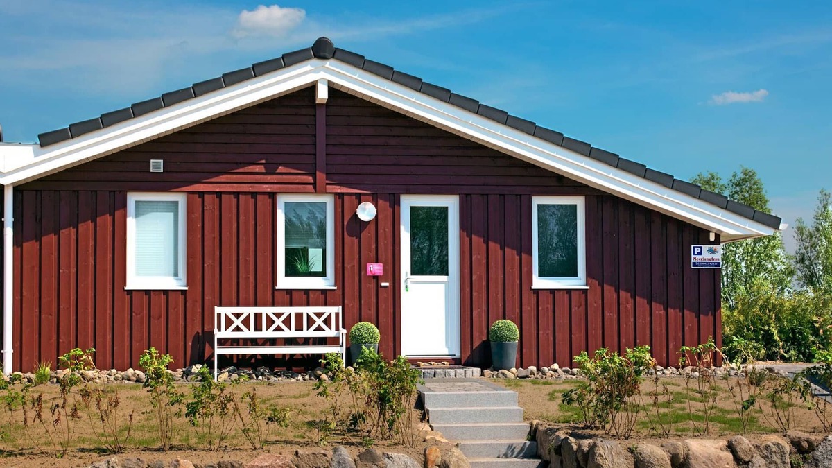 Insel Poel House | Haus Meerjungfrau - In a quiet location, directly on the Salzhaff with a view of the water!