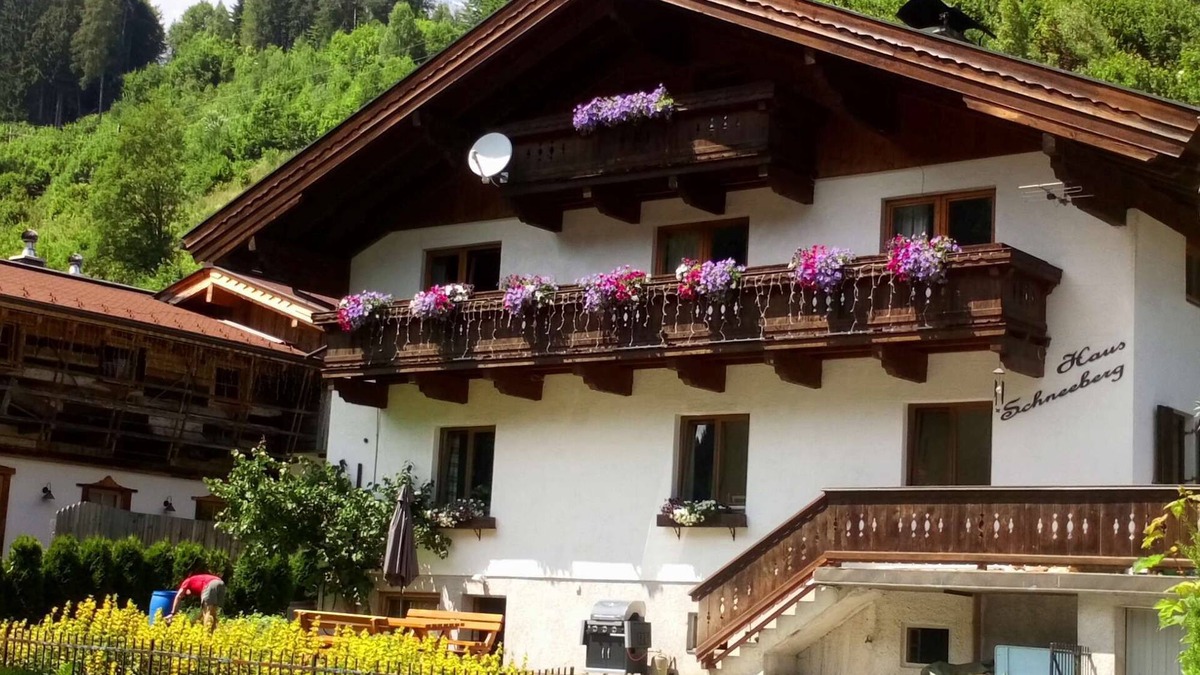 Muehlbach Am Hochkoenig Apartment | Haus Schneeberg - Aberg - Family apartment sleeping up to 5 people, with Hochkönig Card