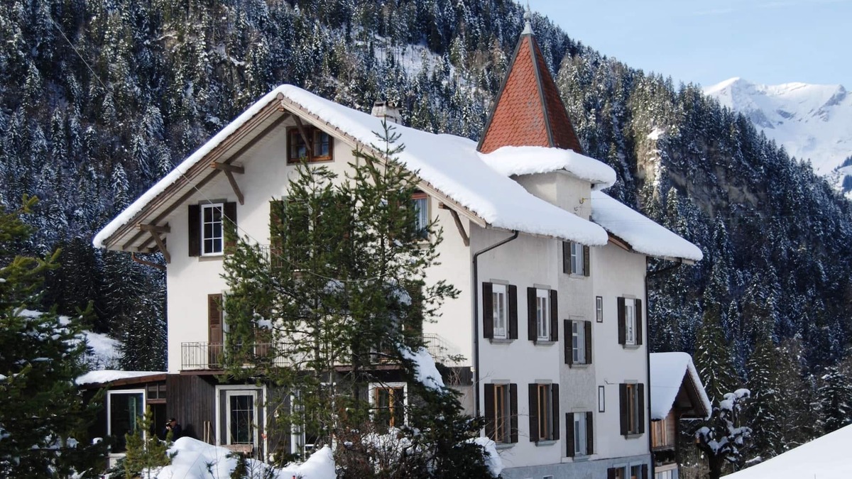 Kiental Bed & Breakfast | Haus Schonegg BnB Swiss Alpine Paradise