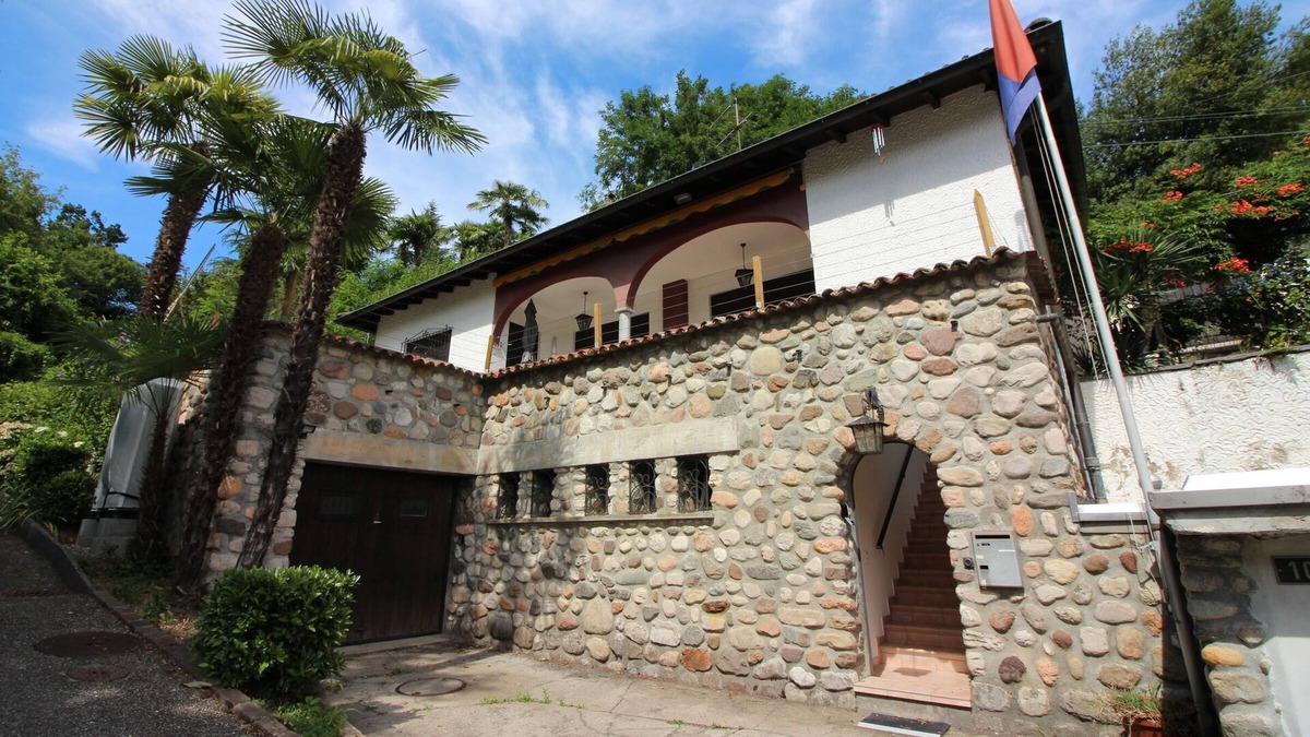 Purasca Villa | Haus Sonnenschein, Purasca, Switzerland