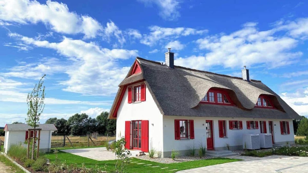 Stove House | Haus zwischen Mühle und Meer