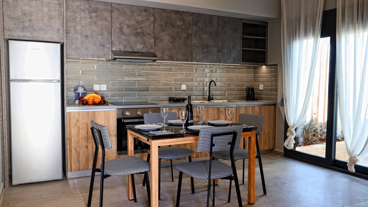 Malevizi Apartment | "Havana 3" pool - sea View Luxury Apartment