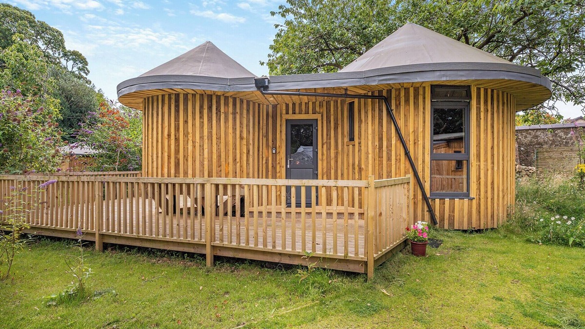 Polmont Cottage | Have a fab time in this unique, triple-circle treehouse.