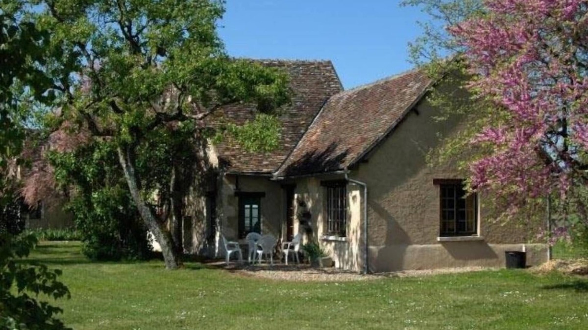 Bossay-sur-Claise Cottage | "Haven in Touraine" Your Home Away from Home! Ideal for Couples!