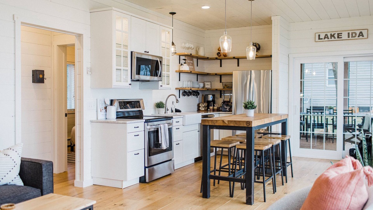 Alexandria Cabin | Haven on Ida - Modern, Cozy Lakefront Cabin
