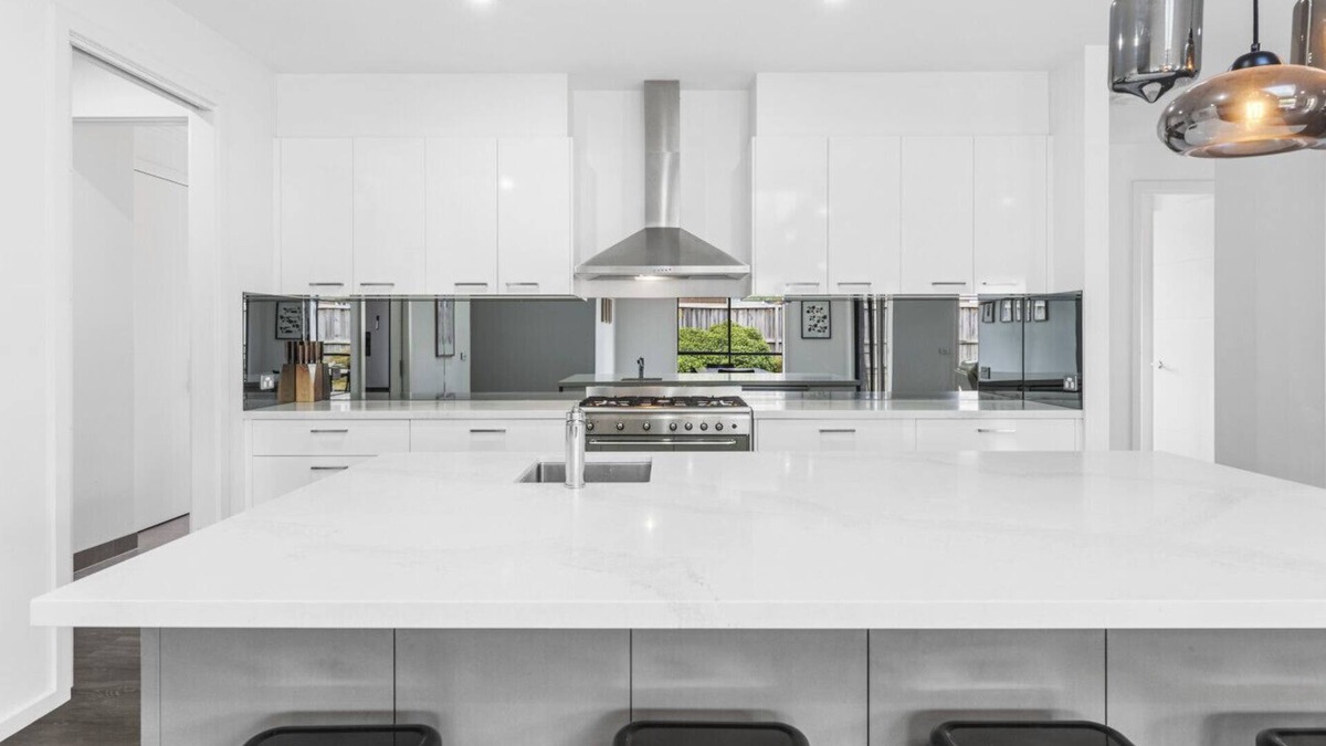 Brown Hill House | Haven Retreat: Spacious Family Getaway