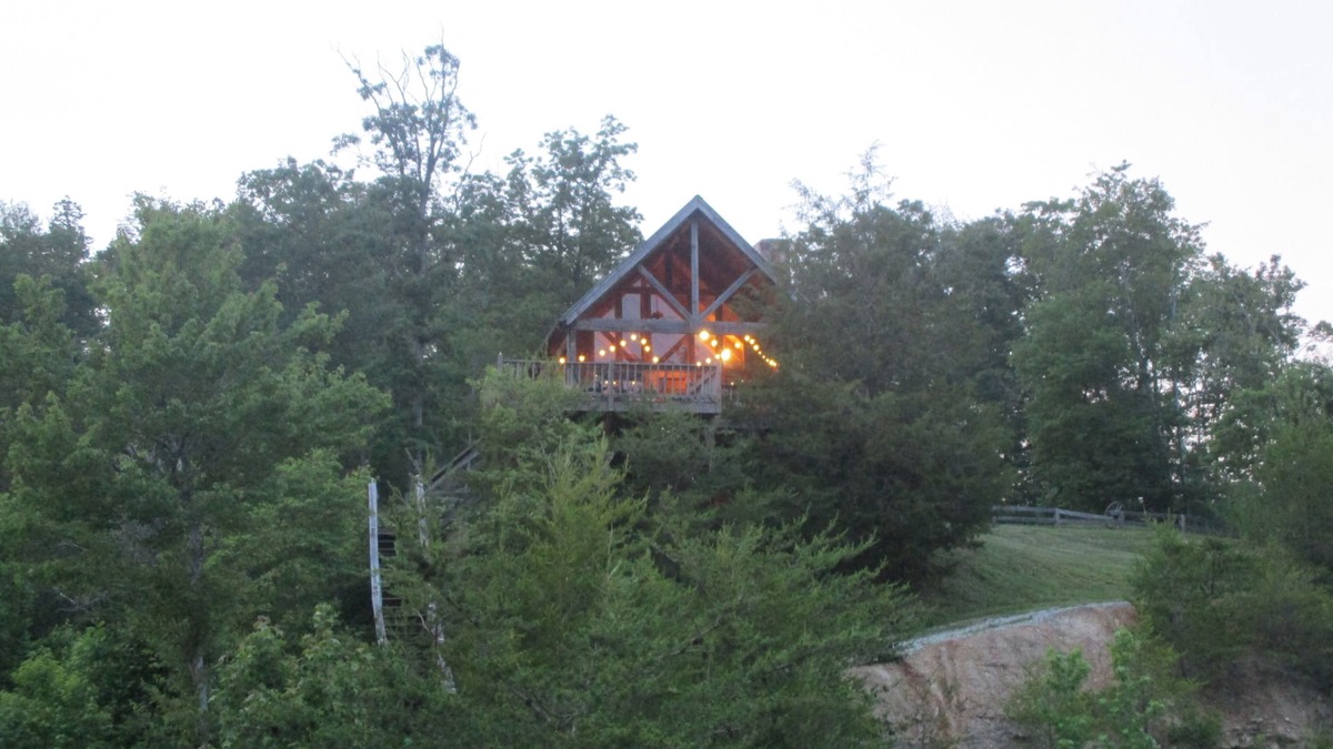 Elgin Cabin | Haven - Ridge Road Scenic Cabins - Brimstone Recreation and Big South Fork
